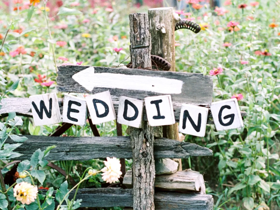 Top 25 Worst Wedding Planning Mistakes